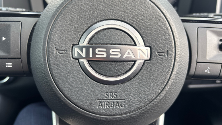 Nissan Qashqai 1.3 DiG-T MH Tekna 5dr Petrol Hatchback